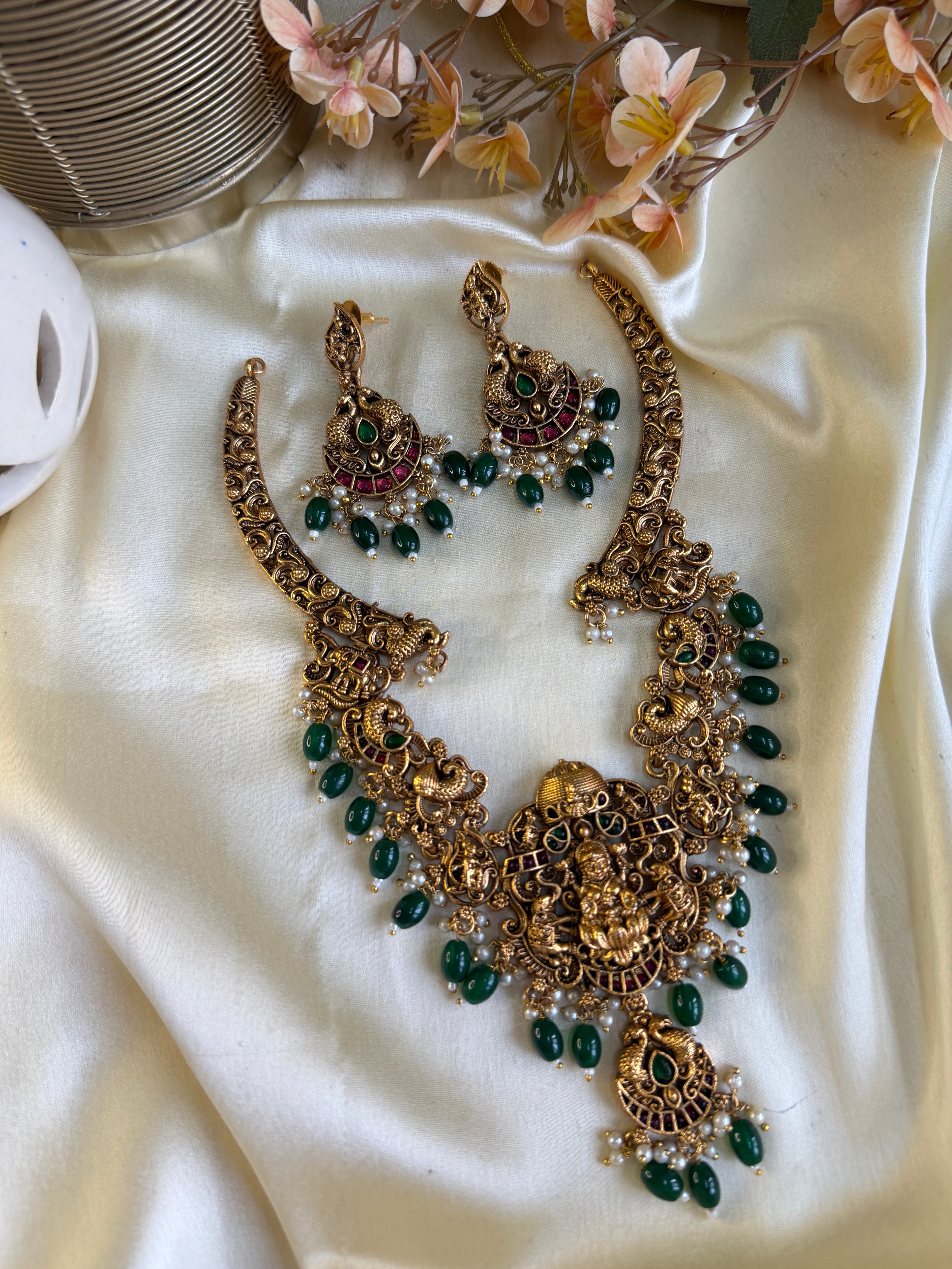 Vaarahi Necklace