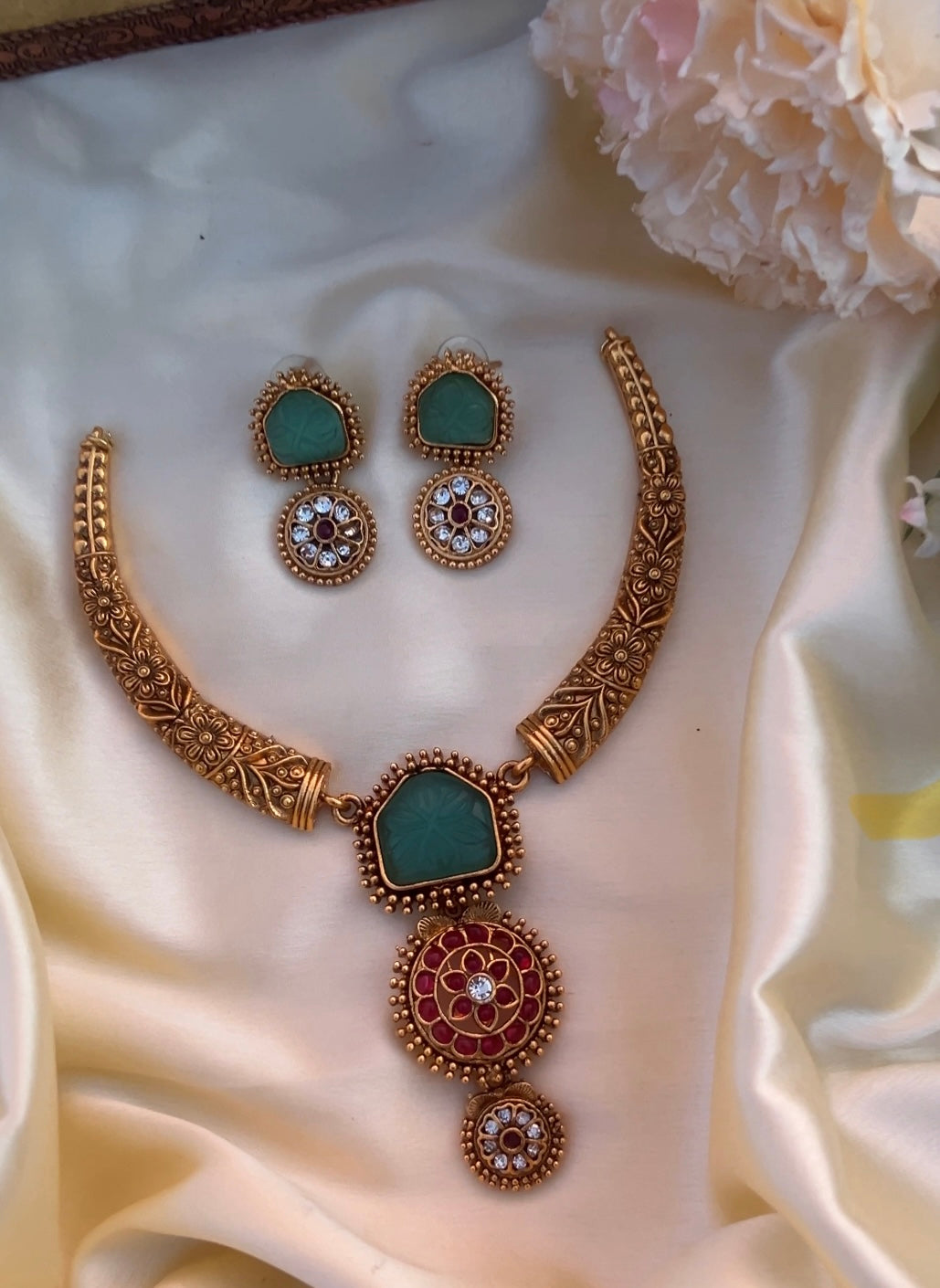 Trishya traditional Hasli