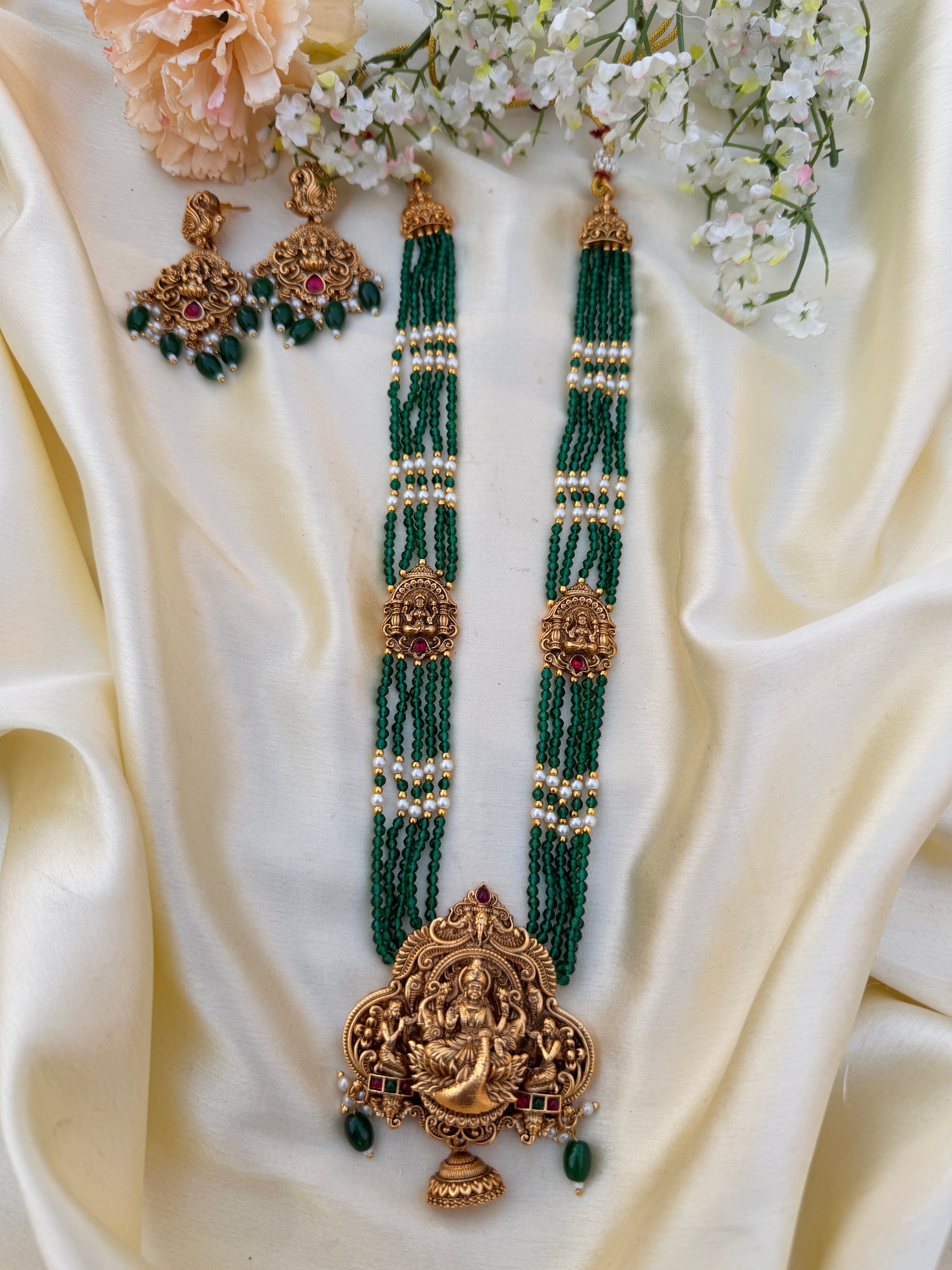 Crystal dark green Lakshmi necklace