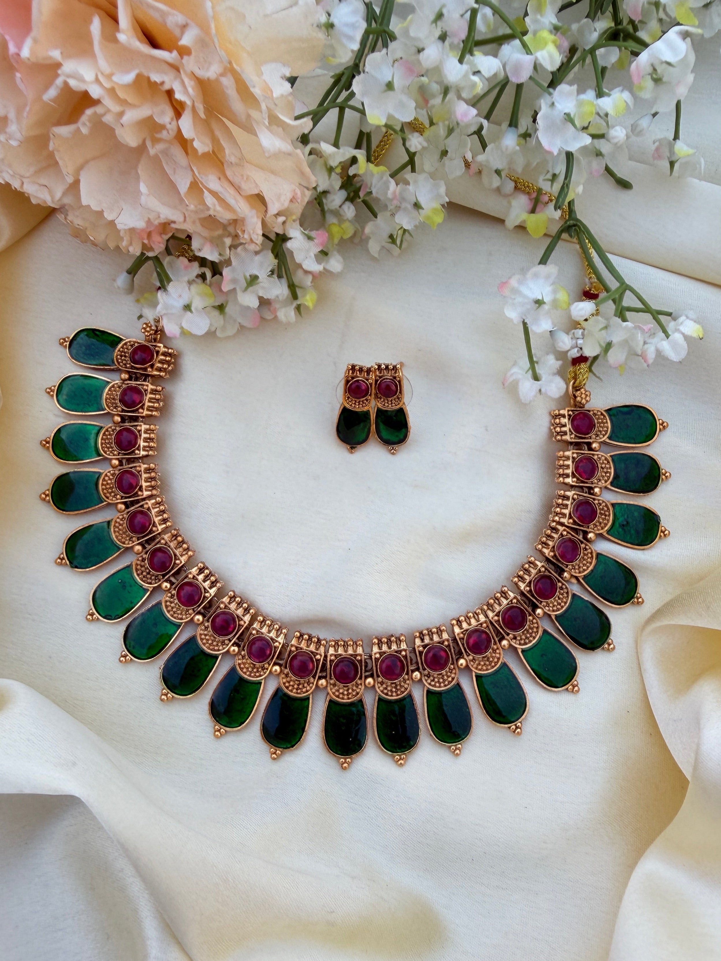 Traditional Palakka necklace